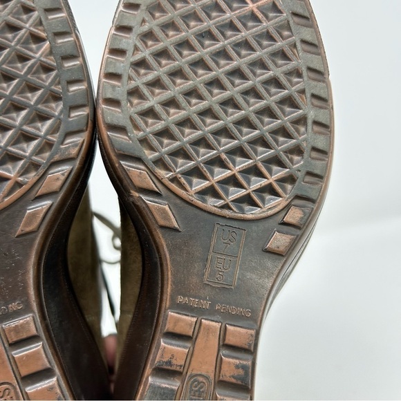 Aerosoles Macaroon Brown Suede Leather Lace Up Wedge Ankle Boots Size 7 - Picture 11 of 14